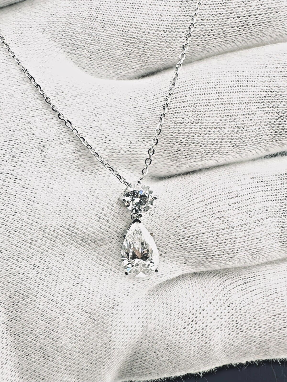 3.47 Cts F VS1 Lab Grown CVD Diamond Women Gift Fashion Pendent With Cable Chain