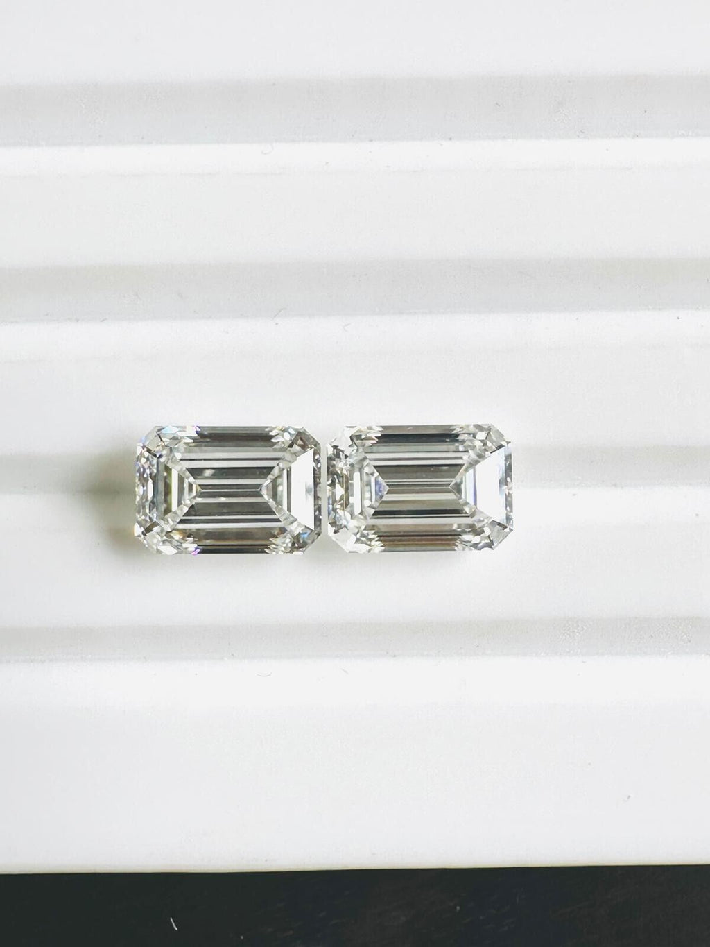 Lab Grown 4.00 Ct EMERALD Cut Pair For Earrings CVD Diamond F Color VVS2 Clarity