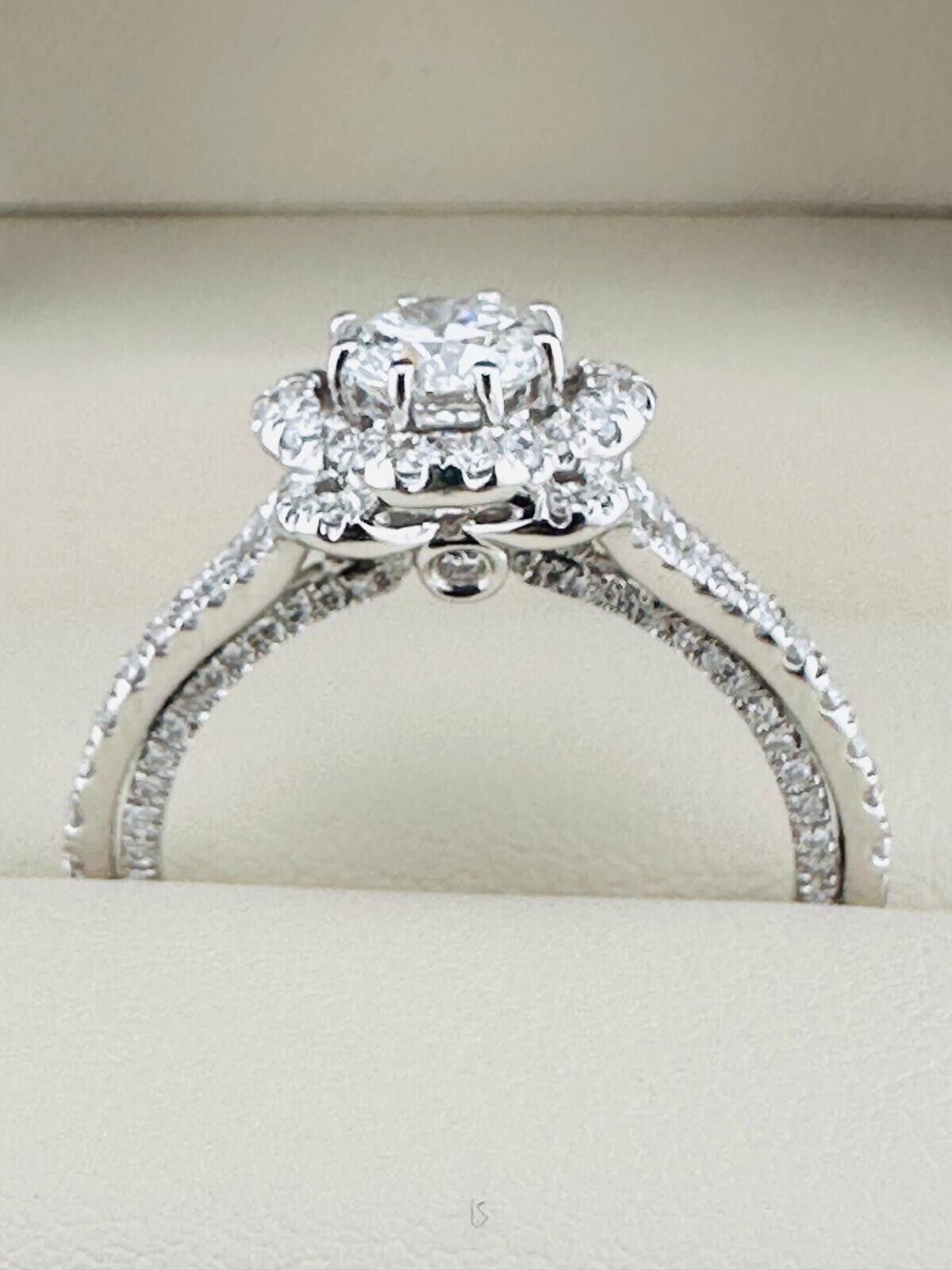 0.62 Ct Round E VS1 Lab Grown CVD Diamond Engagement 18K Gold Ring Size 6.25