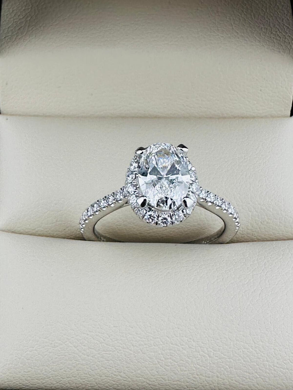 1.09 Ct OVAL E VS1 Lab Grown Diamond 14K Gold Ring Size 6.25 Natural Side Stone