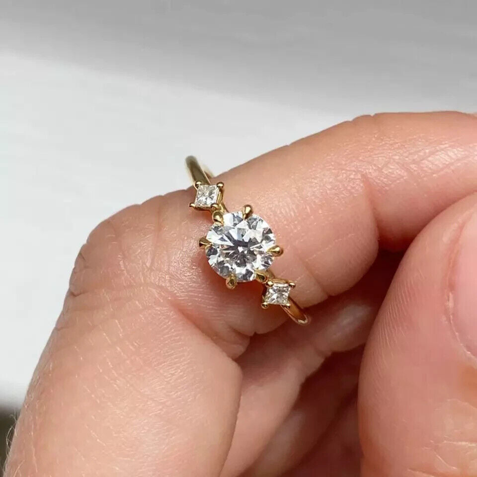 IGI Certified Lab Created 1.00 Ct Round Cut Diamond 14k Yellow gold Wedding Ring