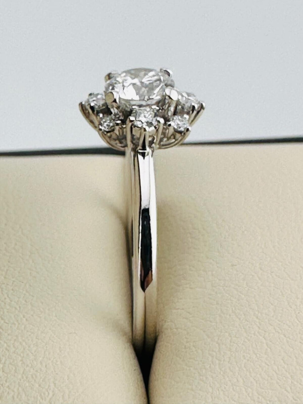 0.56 Ct Round F VVS1 Lab Grown CVD Diamond Engagement 14K Gold Ring Size 6