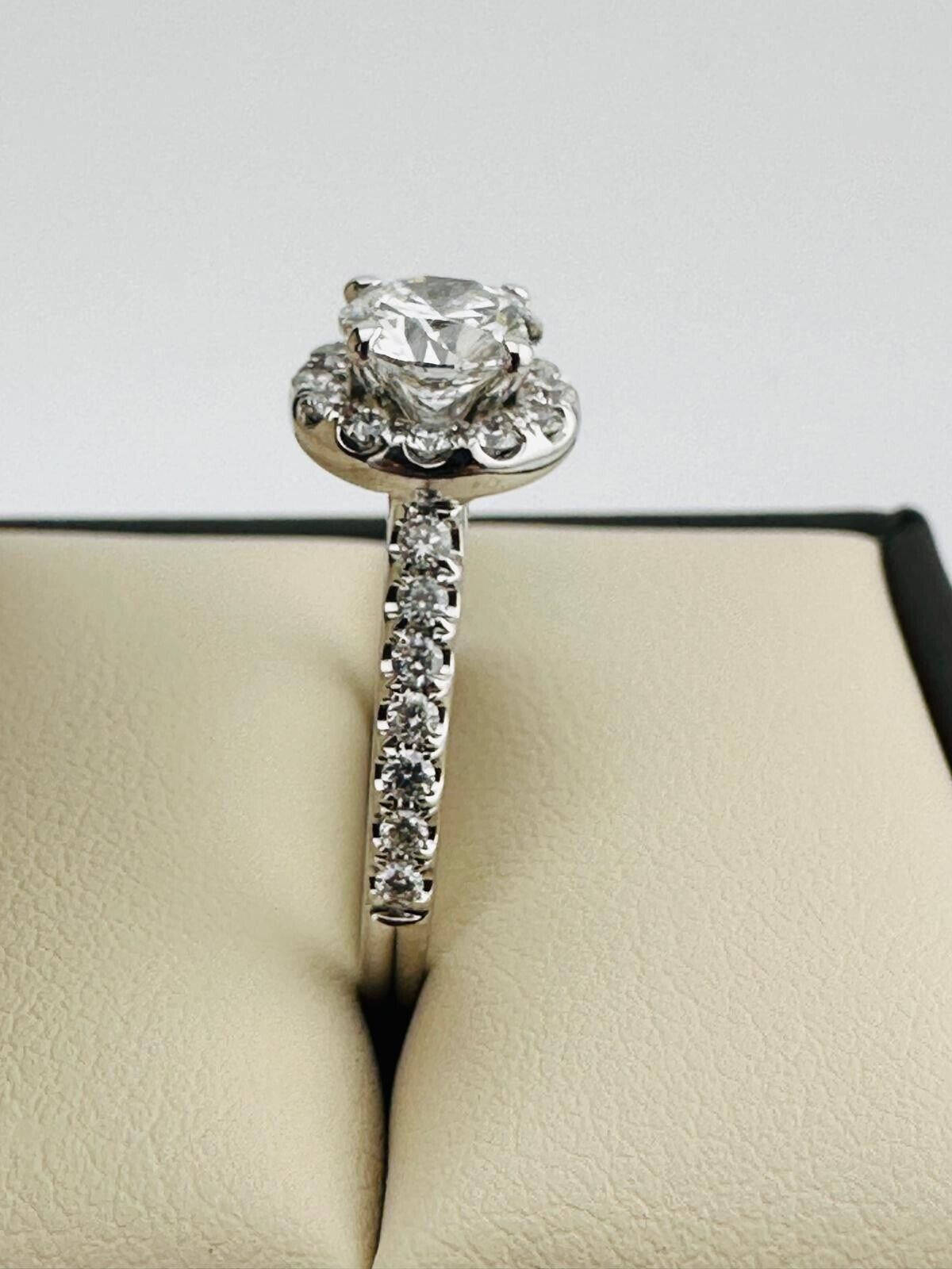 1.03 Ct Round EVS2 Lab Grown Diamond 14K Gold Ring Size 6.75 Natural Side Stone