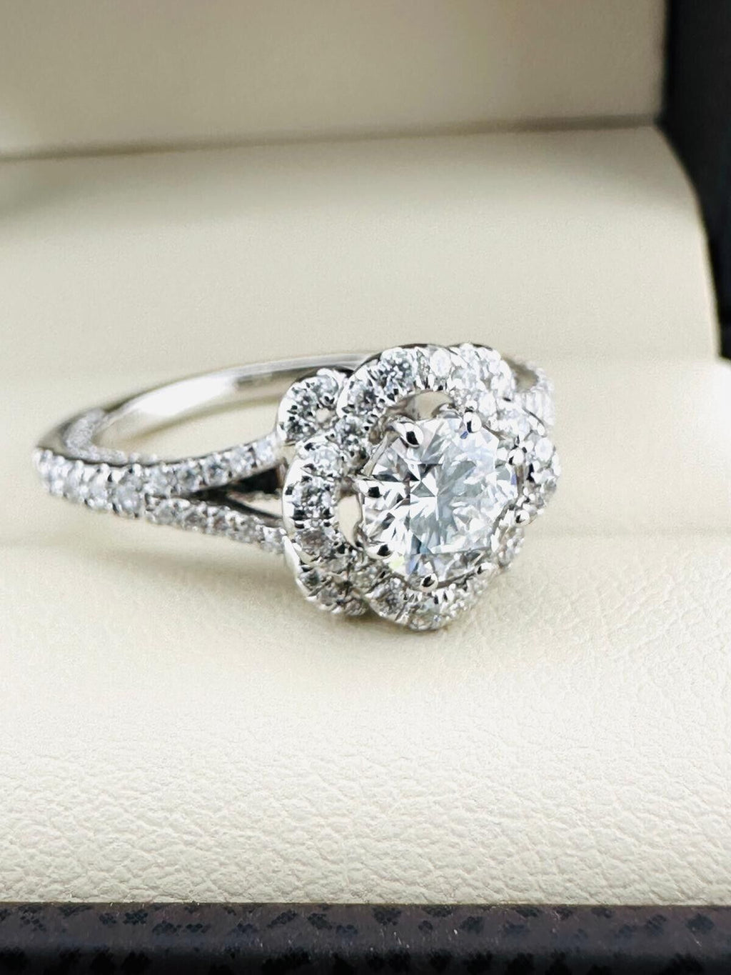0.62 Ct Round E VS1 Lab Grown CVD Diamond Engagement 18K Gold Ring Size 6.25