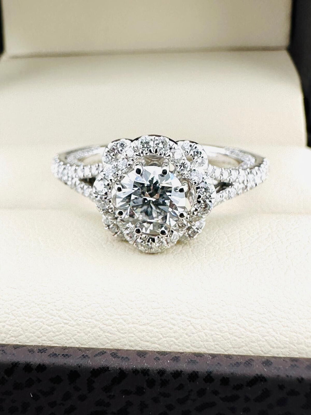 0.62 Ct Round E VS1 Lab Grown CVD Diamond Engagement 18K Gold Ring Size 6.25