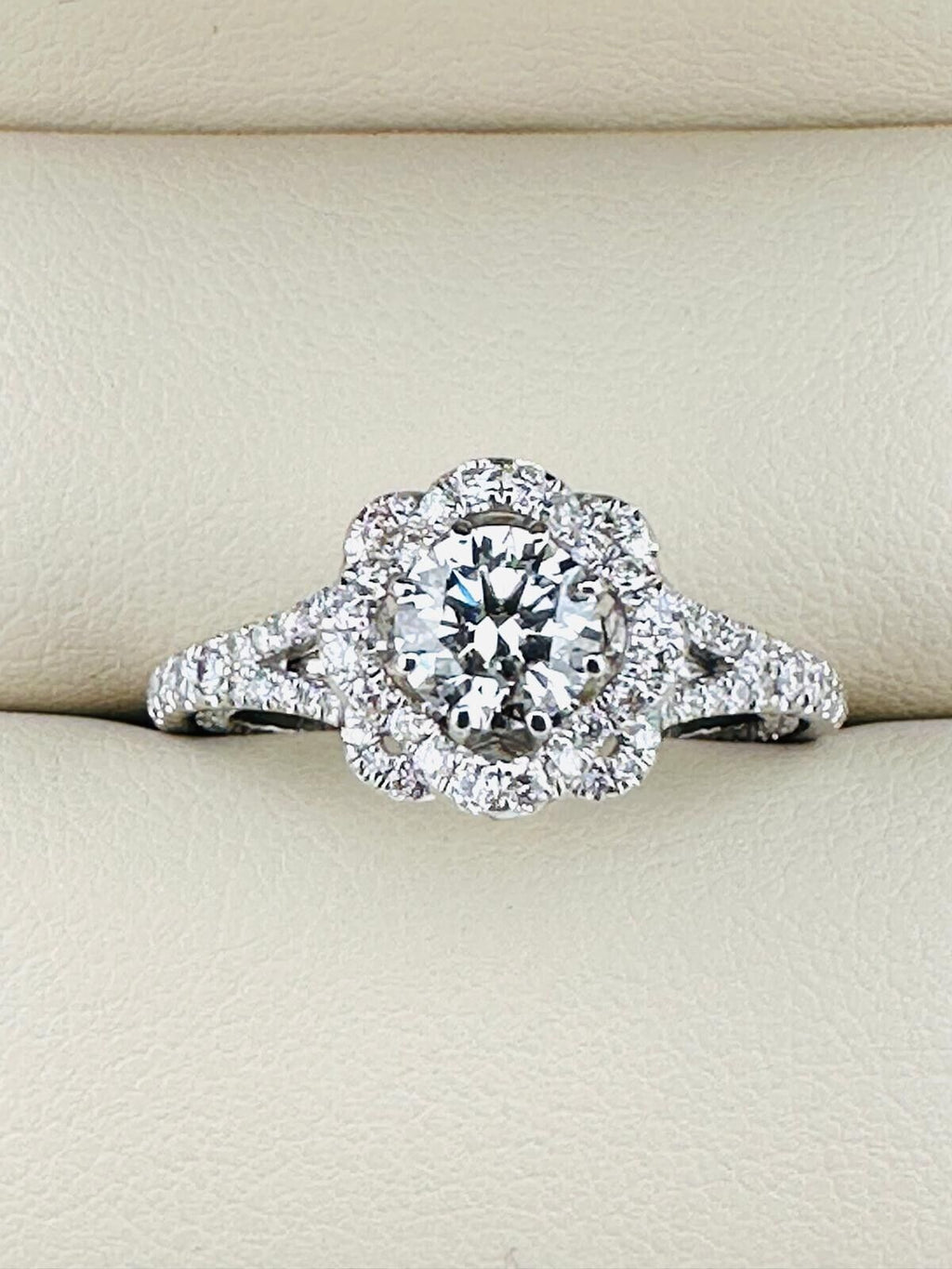 0.62 Ct Round E VS1 Lab Grown CVD Diamond Engagement 18K Gold Ring Size 6.25
