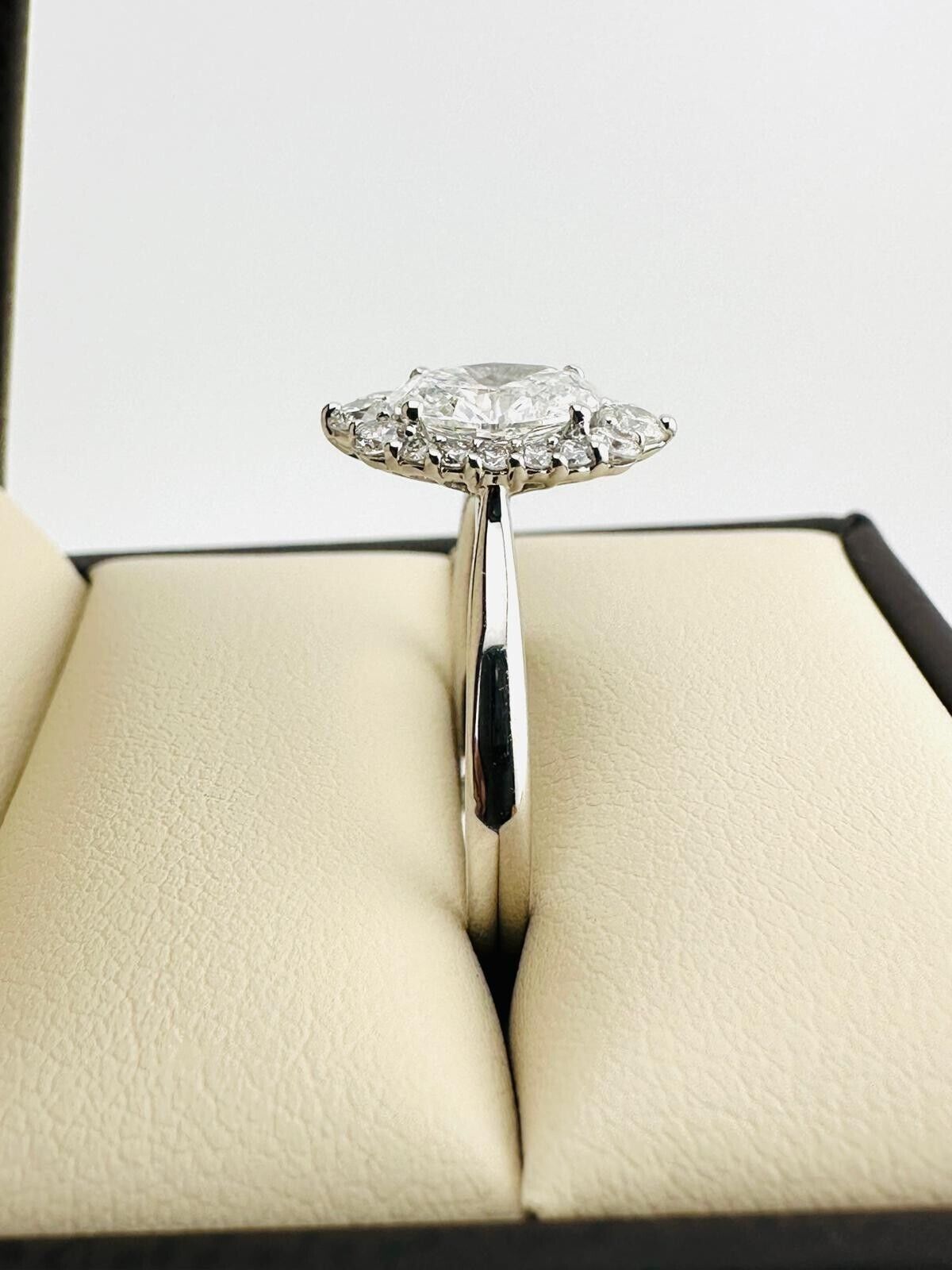 1.04 Ct OVAL E VS1 Lab Grown CVD Diamond Engagement 14K Gold Ring Size 7