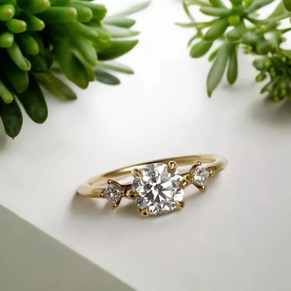 IGI Certified Lab Created 1.00 Ct Round Cut Diamond 14k Yellow gold Wedding Ring